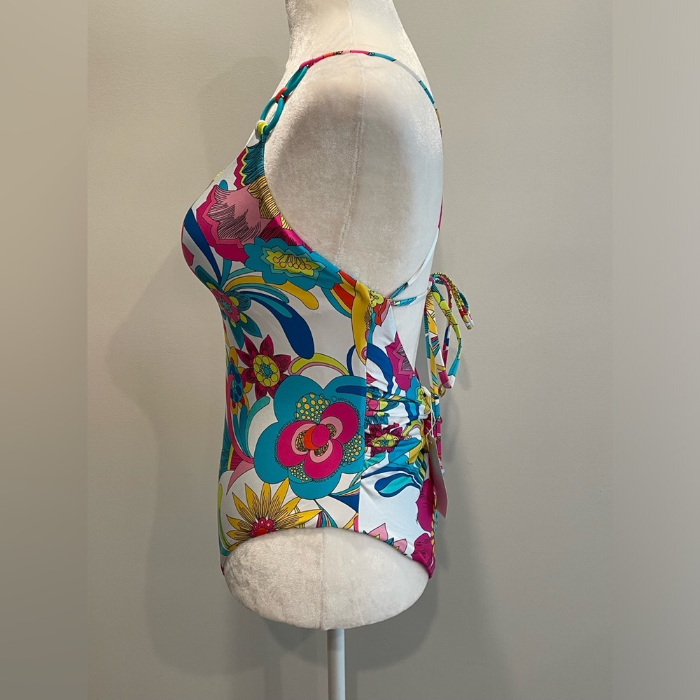 NWT Trina Turk Fontaine Twist Back Convertible One Piece Swimsuit - Picture 5 of 16